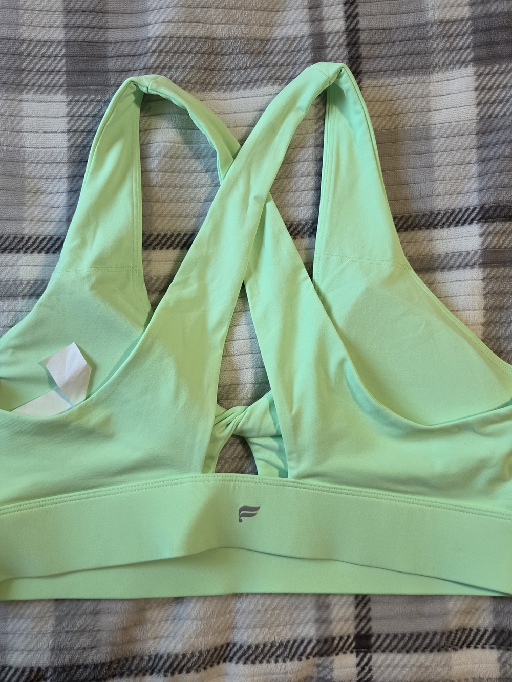 Oasis Twist Sports Bra Light Green Cross-Back Sports Bra - Performance Support